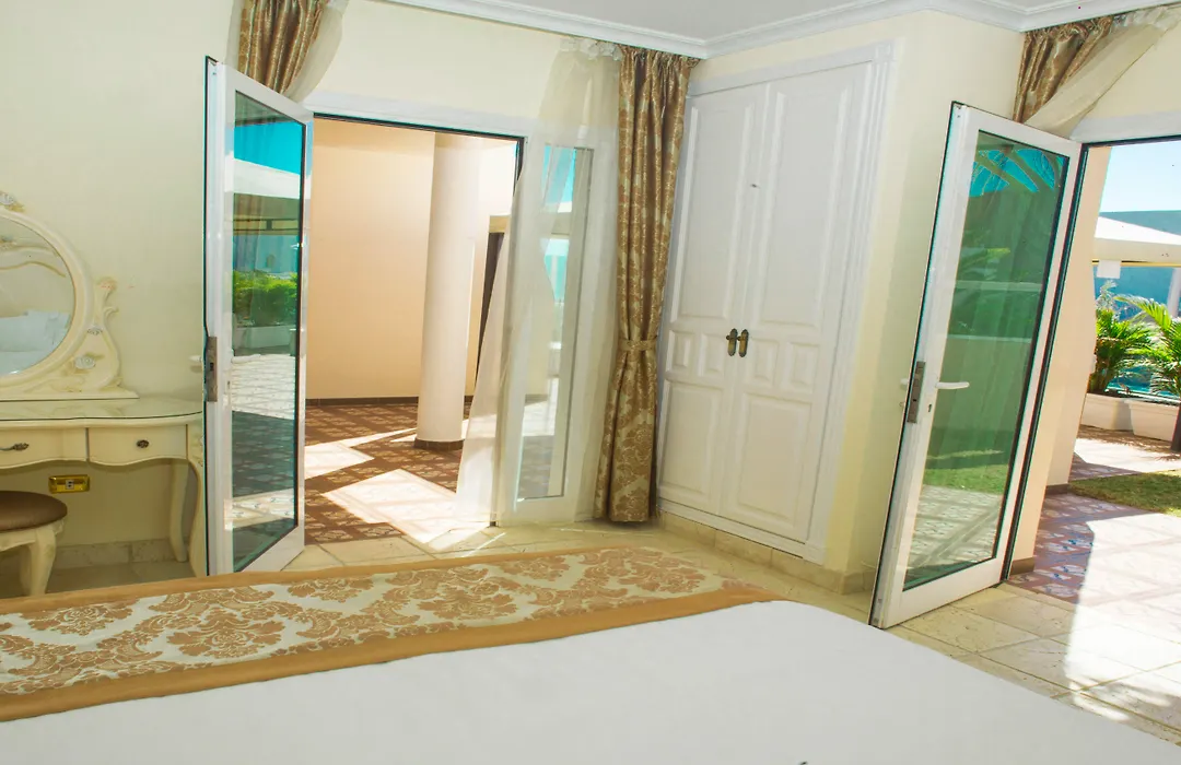 Flamingo Suites Boutique Hotel-1